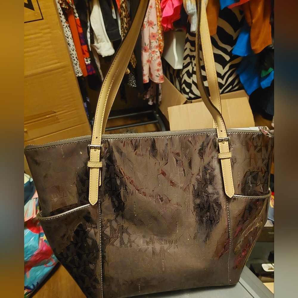 Michael kors purse